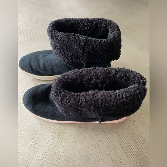 UGG Mika Sheepskin Classic Sneaker Boots Suede Faux Shearling Black Size 8 - Picture 2 of 7